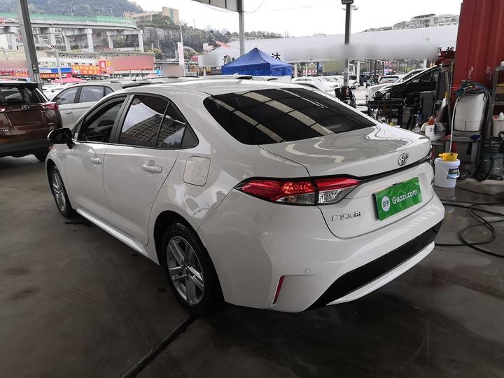 Levin 2022 185T CVT Luxury photo 4