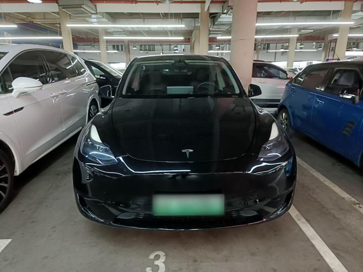 Model Y 2024 RWD photo 2