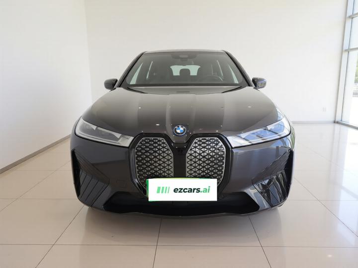 iX 2022 xDrive40 photo 2