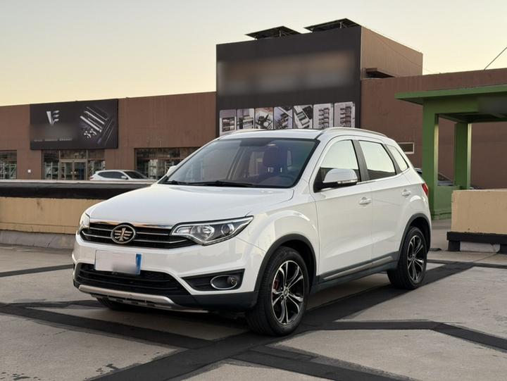 FAW Senia R7 2017 1.6L AT Premium