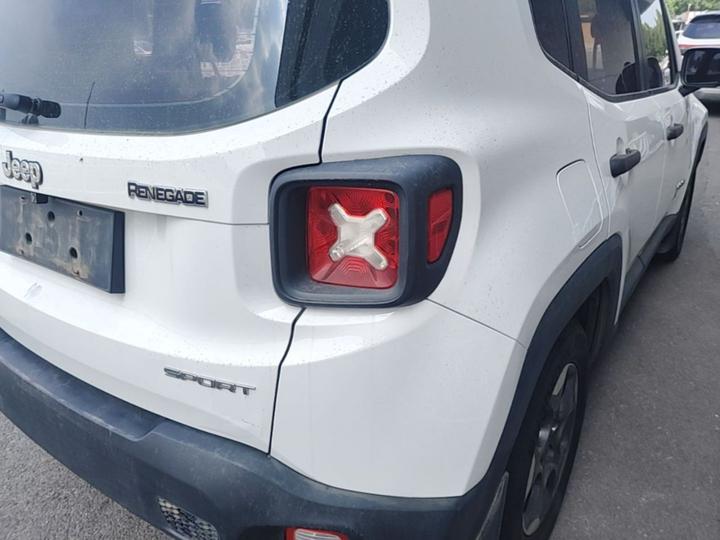 Renegade 2016 1.4T AT photo 7