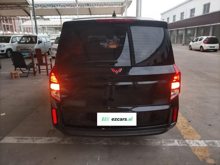 Wuling 2021 1.5T MT Luxury photo 3