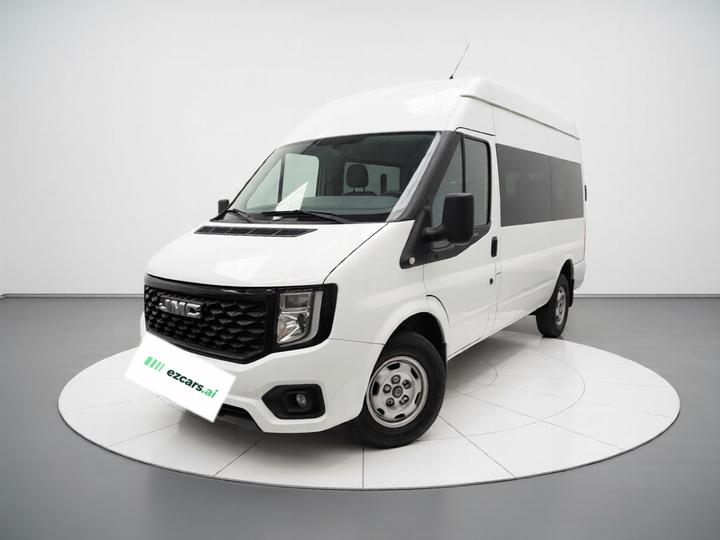 2022 2.0T MT Medium Wheelbase High Roof 6-7-Seater