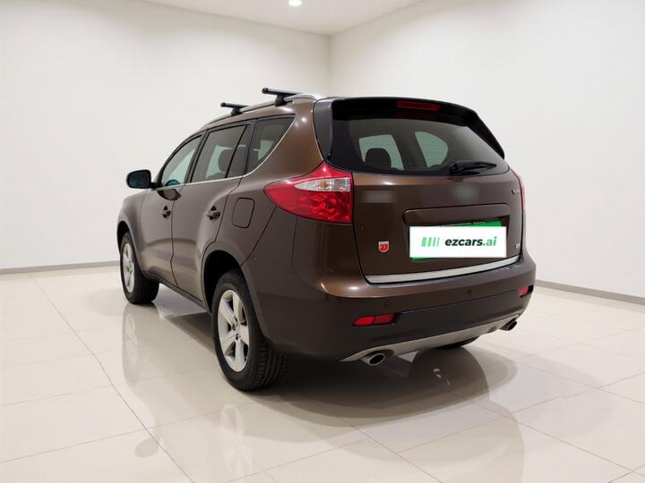 SUV 2016 2.4L MT RWD Luxury Upgraded photo 4