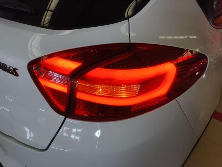 Emgrand GS 2018 1.8L MT photo 7