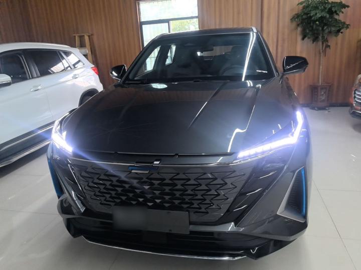 Oshan Z6 EV 2023 iDD 150KM Flagship PLUS photo 2