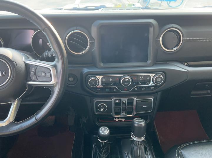 Wrangler EV 2021 4-Door 2.0T 4xe photo 4
