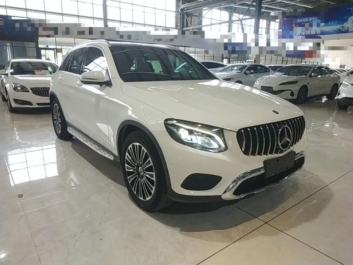 GLC 2018 GLC 200 4MATIC photo 3