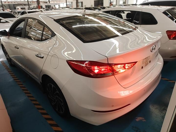 Elantra 2020 1.5L CVT Smart Elite photo 4