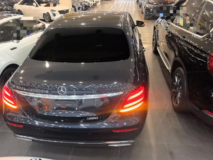 E-Class 2016 E 300 L Luxury photo 3
