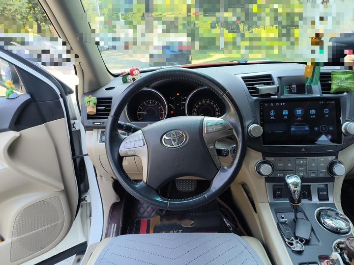 Highlander 2011 2.7L RWD 7-Seater Luxury photo 3