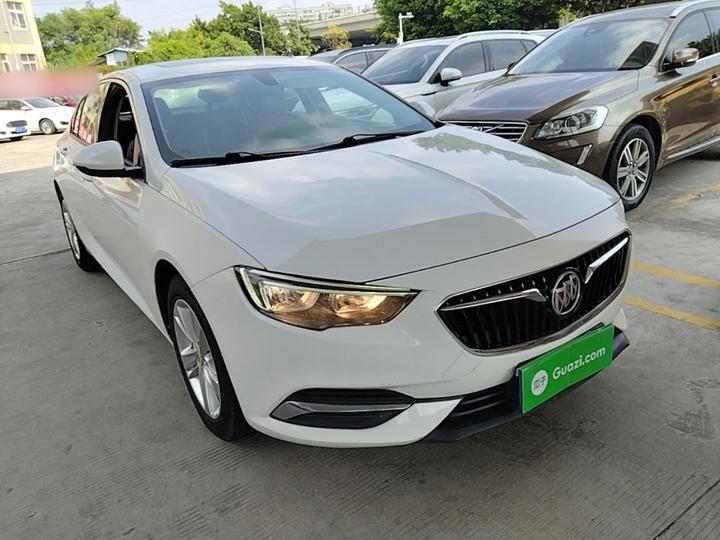Regal 2019 20T Elite China VI photo 3