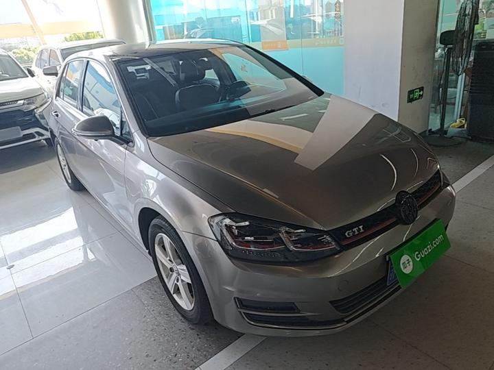 Golf 2017 230TSI AT Comfort Anniversary Edition photo 3