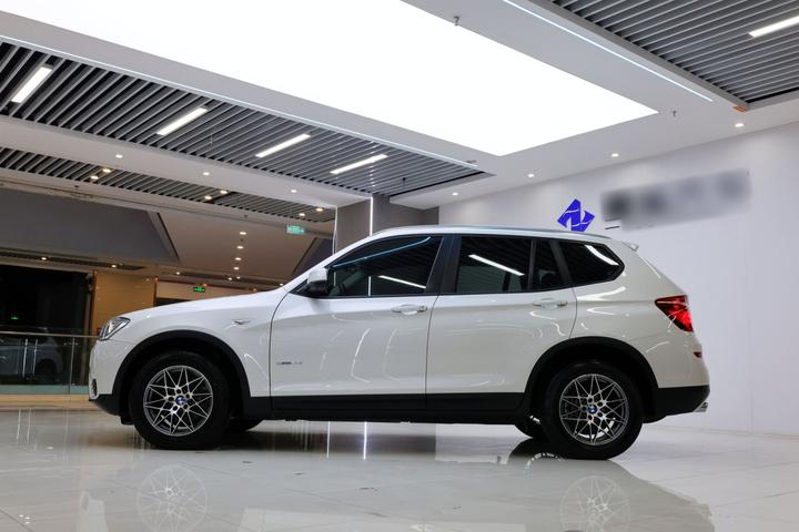 X3 Imported 2016 sDrive20i photo 3