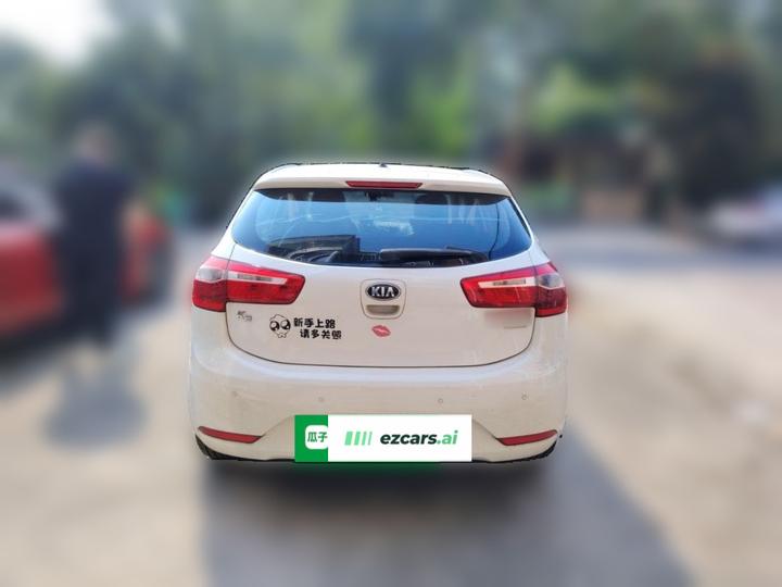 K2 2012 Hatchback 1.6L AT Premium Anniversary Edition photo 5