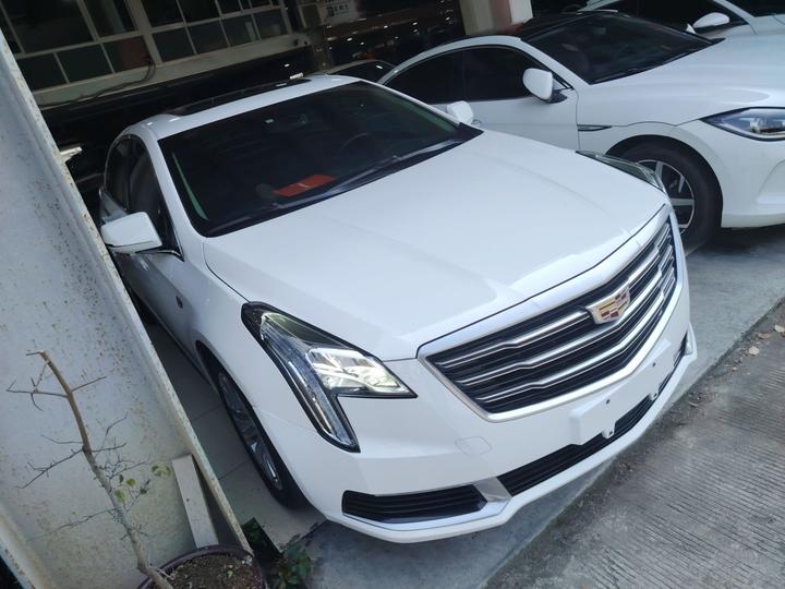 XTS 2018 28T Tech photo 3