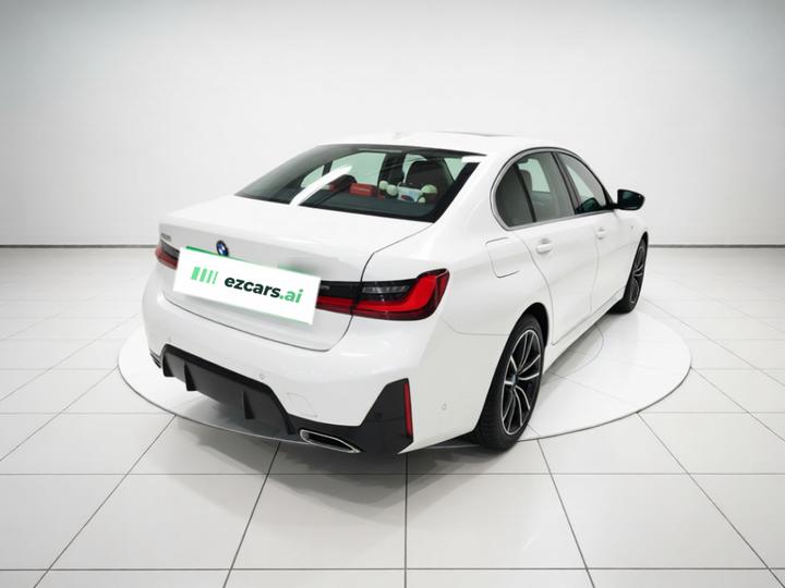 3 Series 2025 325Li M Sport Package photo 6
