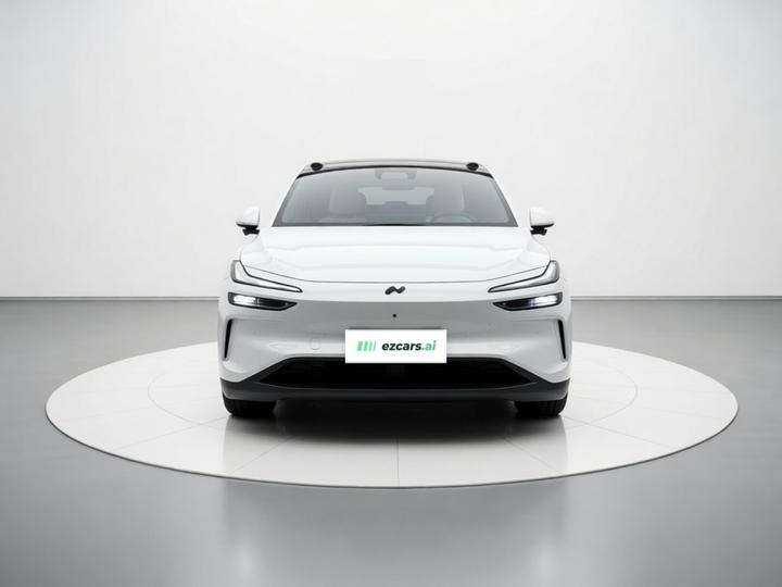 L60 2024 60kWh RWD photo 2