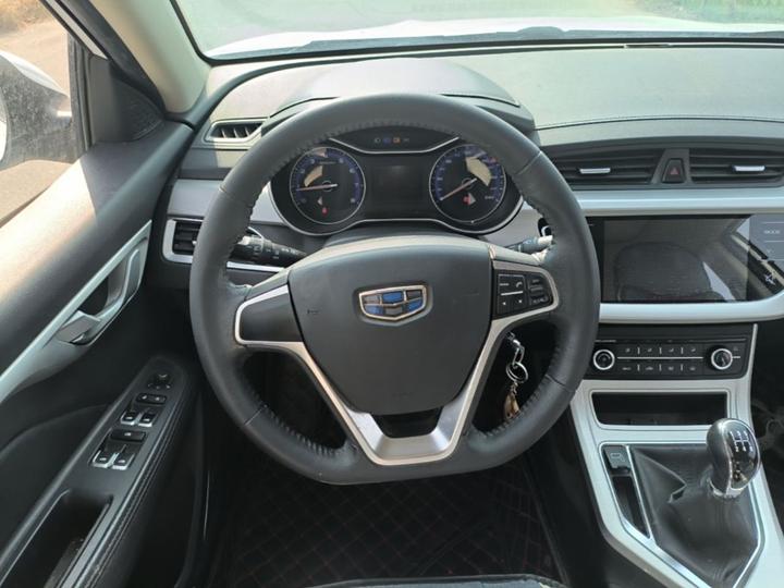 Vision 2018 1.5L MT photo 6