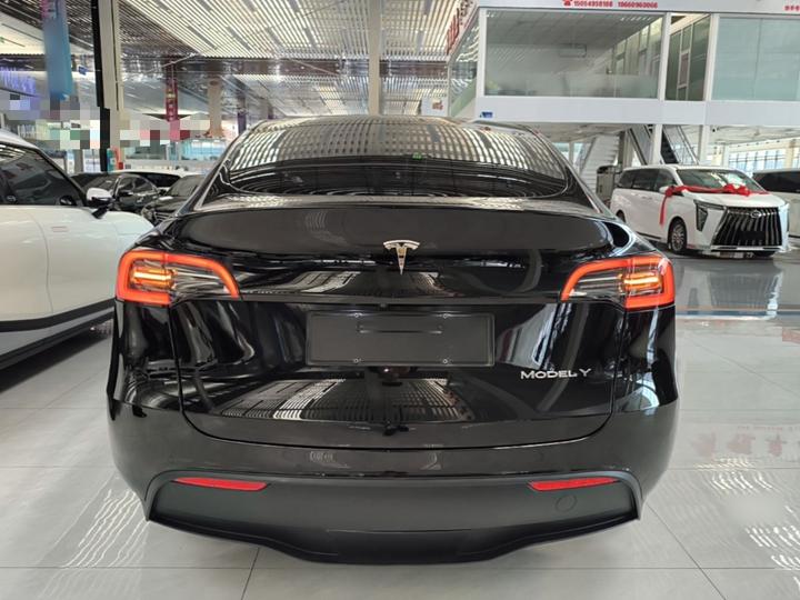 Model Y 2022 Facelift RWD photo 3
