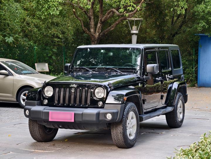 Wrangler 2015 2.8TD Sahara 4-Door Comfort