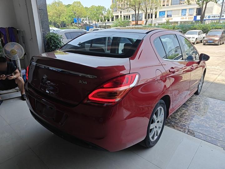 308 2014 Classic 1.6L AT photo 4