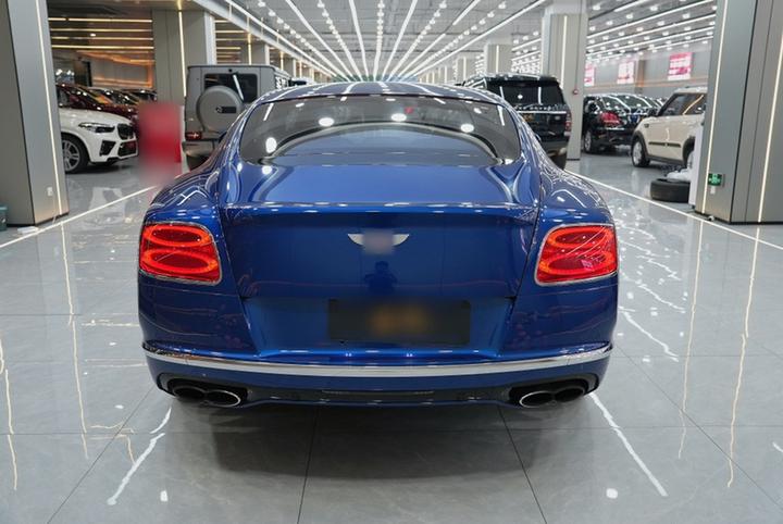 2016 4.0T GT V8 Standard photo 3