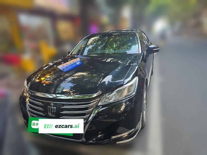 Crown 2015 2.0T photo 2