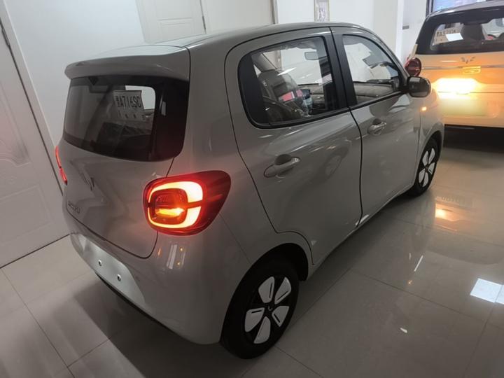 Hongguang MINIEV 2025 4th Gen 4-Door Advanced photo 4