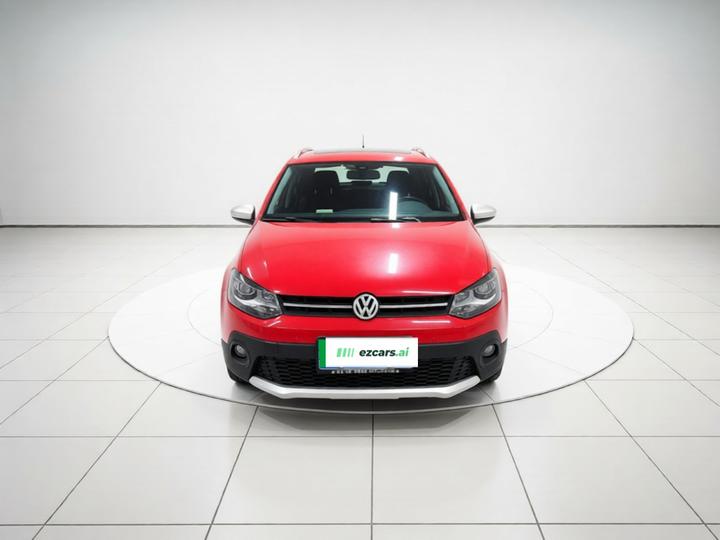 2014 1.6L Cross Polo AT photo 2