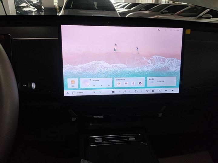 560 EV 2026 125km Luxury photo 8