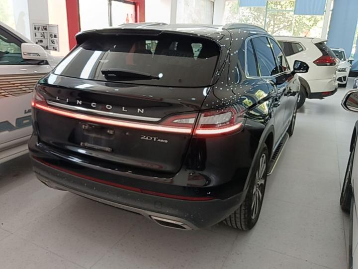Nautilus Imported 2019 2.0T AWD China VI photo 4