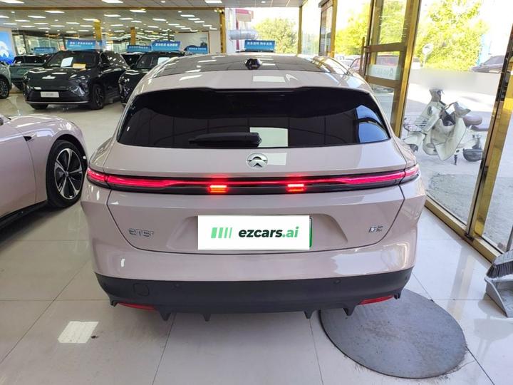 ET5T 2024 75kWh Touring photo 3