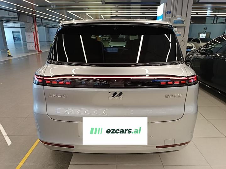 IM Motors LS8 2026 52 Max+ 6-Seater photo 5
