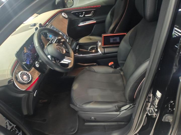 EQE SUV 2024 500 4MATIC photo 6