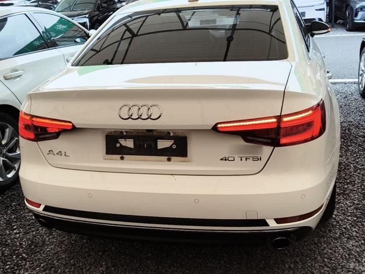 A4L 2018 30 Anniversary 40 TFSI Progressive photo 3
