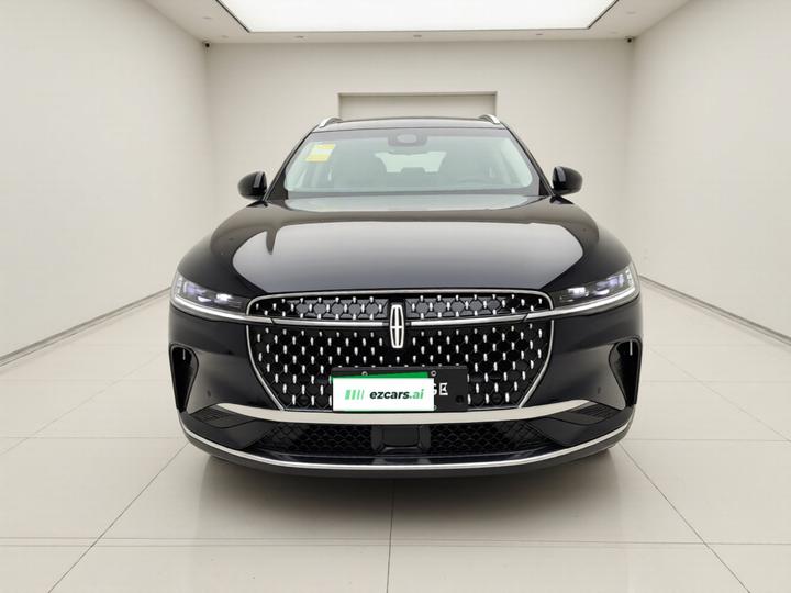 Nautilus 2026 2.0T AWD photo 2