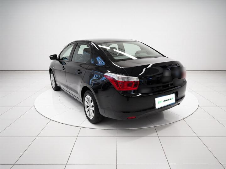 2014 1.6L MT Fashion photo 4