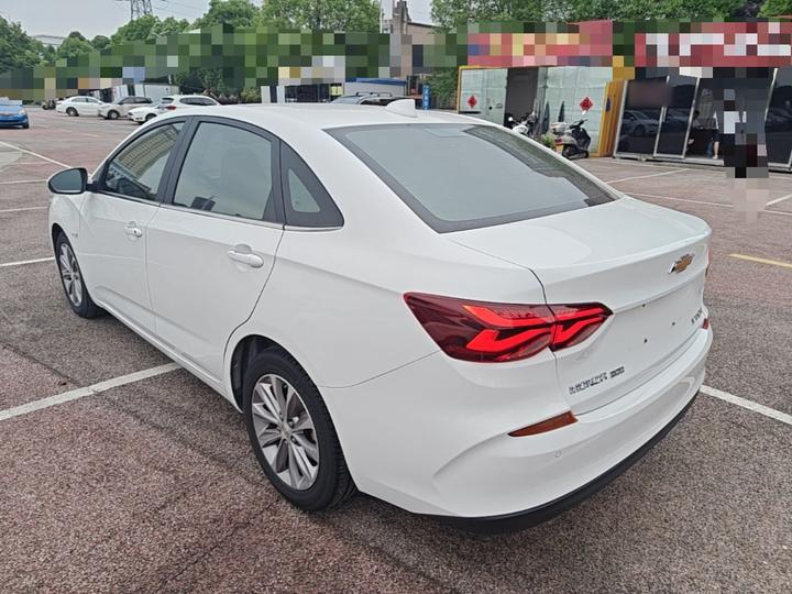 Cruze 2020 320 AT photo 4