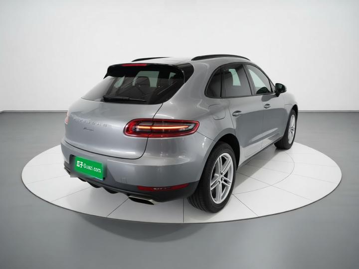 2014 Macan 2.0T photo 5