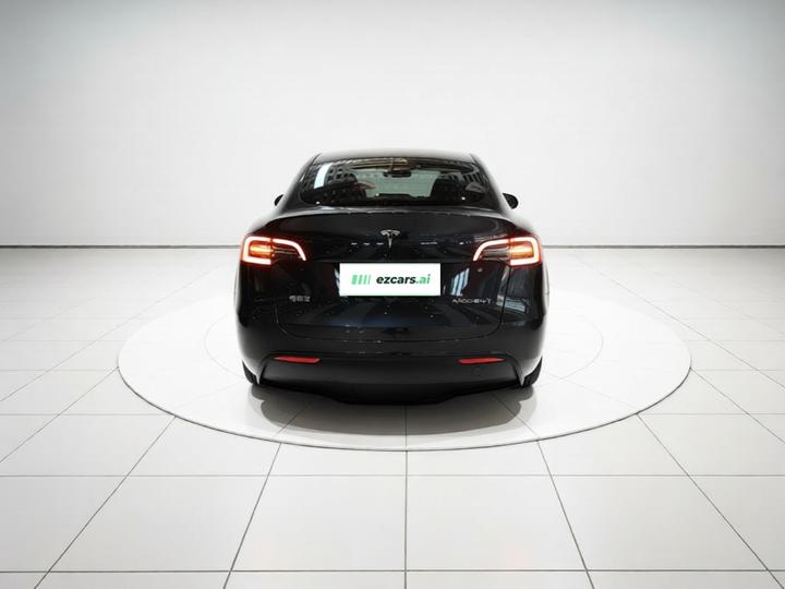 Model Y 2024 RWD photo 3