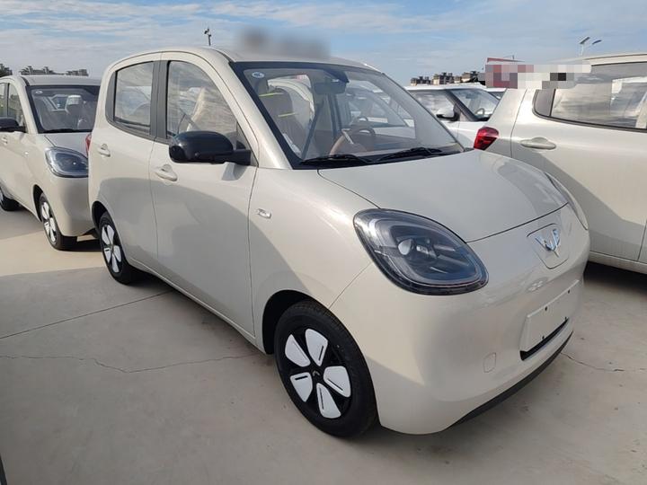 Hongguang MINIEV 2025 4th Gen 4-Door Advanced photo 3