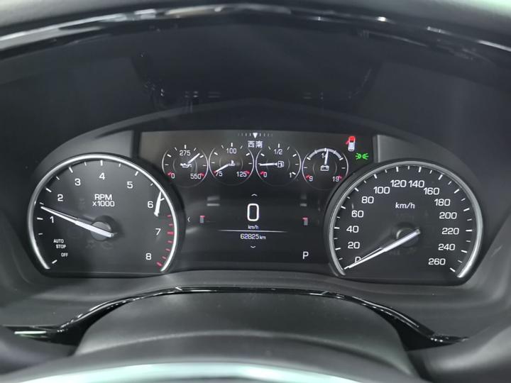 XT5 2018 25T Luxury photo 7