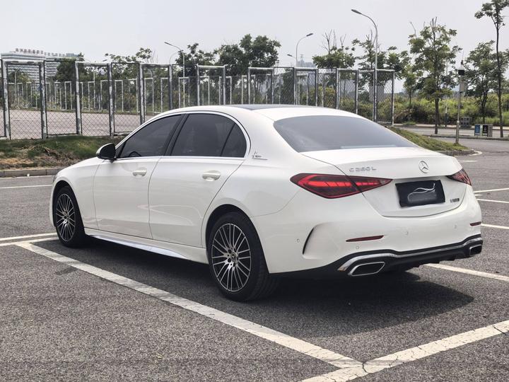 C-Class 2022 Facelift C 260 L Sport photo 4