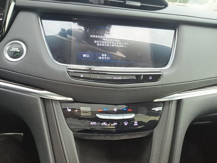 XT5 2016 28T AWD Luxury photo 8