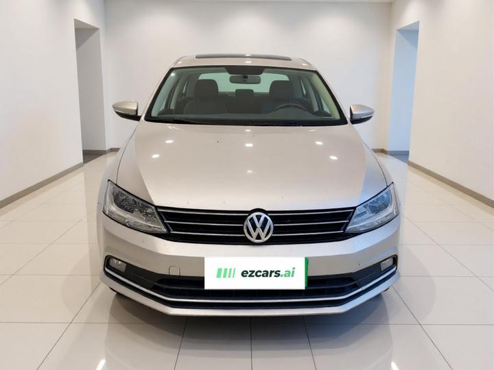 Sagitar 2015 230TSI AT Comfort photo 2