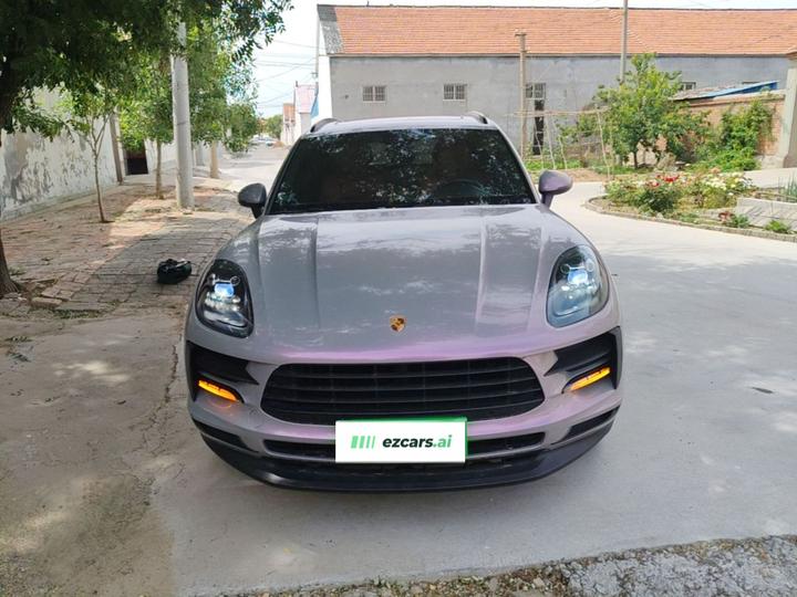 2018 Macan 2.0T photo 2