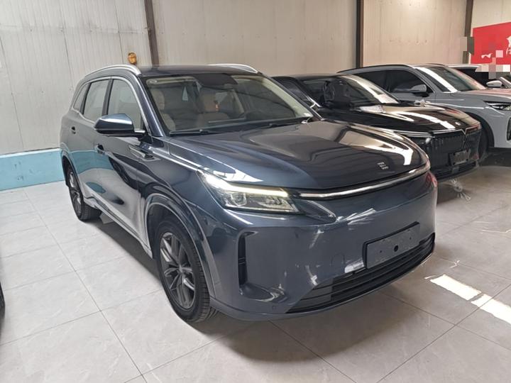 Bluelectric E5 PLUS 2025 120km Standard Wagon 5-Seater photo 3
