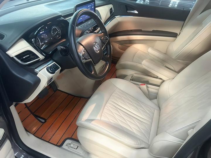 GL8 2023 Facelift Luxury photo 8