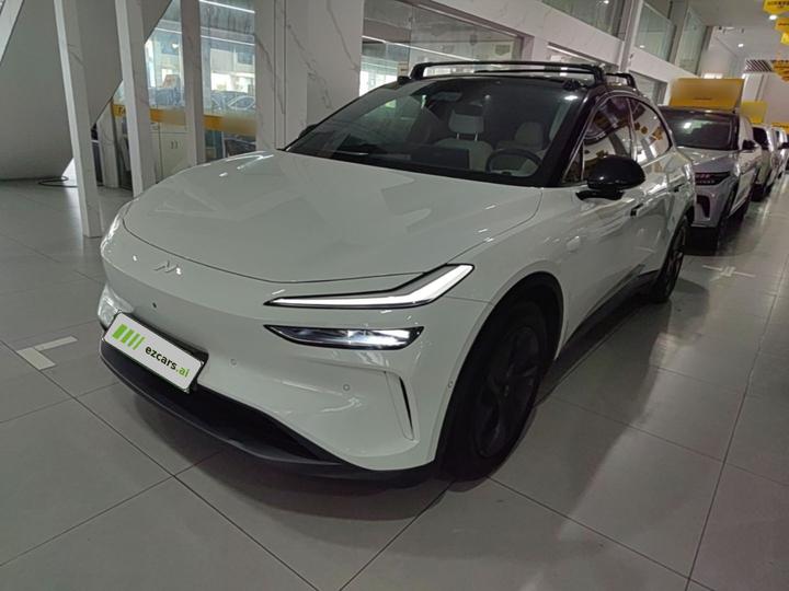L60 2024 60kWh RWD